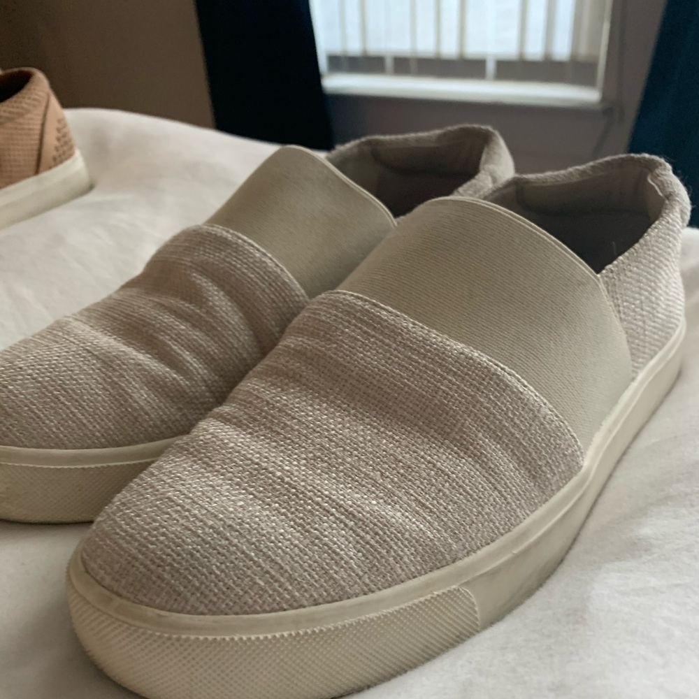 VINCE slip on shoes
